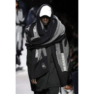 ワイスリー マフラー(メンズ)の通販 41点 | Y-3のメンズを買うならラクマ ワイスリー マフラー(メンズ)の通販 41点 | Y-3のメンズを買うならラクマ