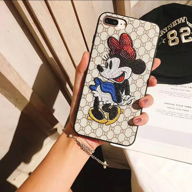 Disney(ディズニー)の❤︎iPhoneケース❤︎ミニー❤︎刺繍❤︎新品 スマホ/家電/カメラのスマホアクセサリー(iPhoneケース)の商品写真