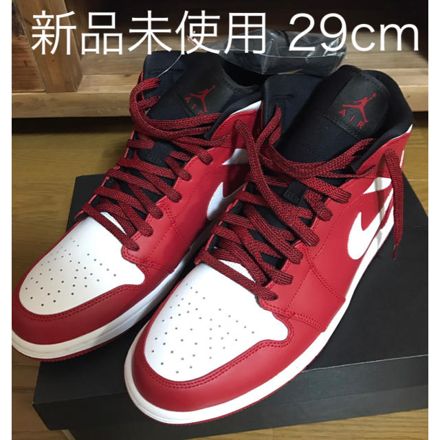 NIKE(ナイキ)のNIKE エアジョーダン1 MID メンズの靴/シューズ(スニーカー)の商品写真