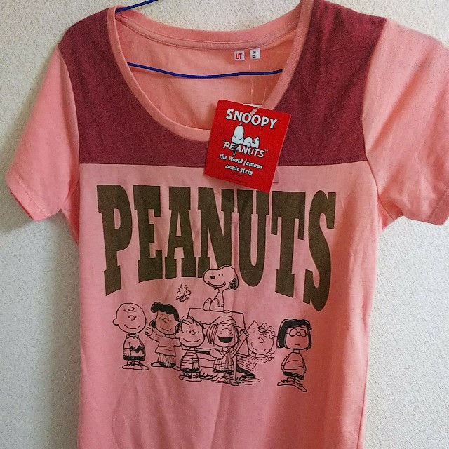 SNOOPY(スヌーピー)のスヌーピーTシャツ レディースのトップス(Tシャツ(半袖/袖なし))の商品写真