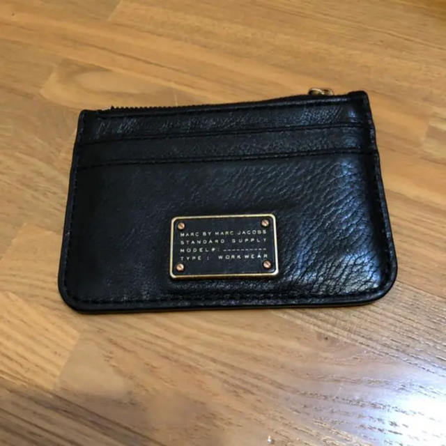 MARC BY MARC JACOBS(マークバイマークジェイコブス)のMarc by Marc Jacobs パスケース レディースのファッション小物(名刺入れ/定期入れ)の商品写真