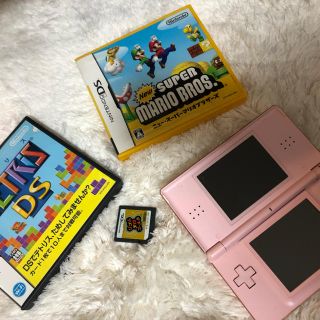 ニンテンドーDS(ニンテンドーDS)のDSライト ソフト３つ付き(家庭用ゲームソフト)