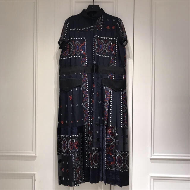 Sacai Kayo様専用 星 玲奈さん着用 Sacai サカイペイズリーワンピースの通販 By チュヌ S Shop サカイならラクマ