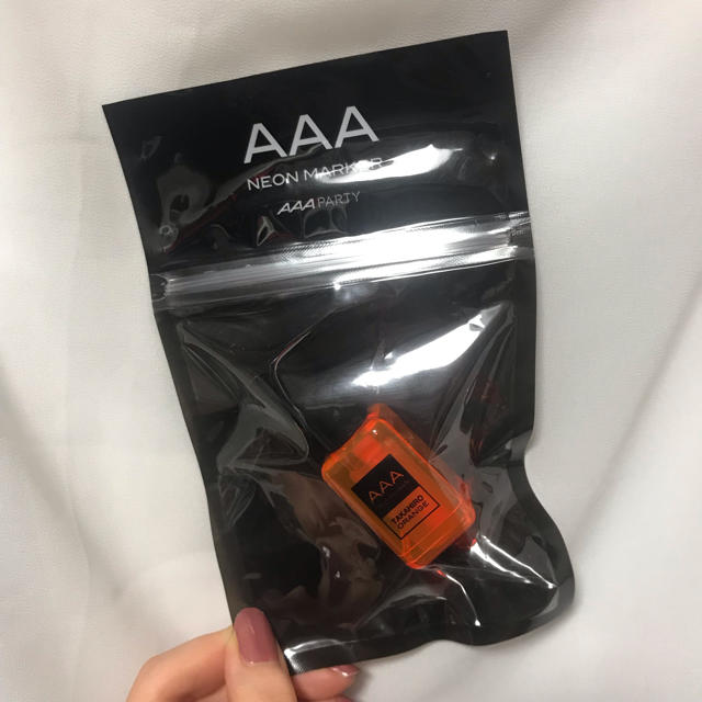 AAA(トリプルエー)のAAA えーネオンカラーペン オレンジ エンタメ/ホビーのタレントグッズ(ミュージシャン)の商品写真