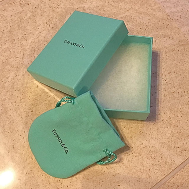 Tiffany & Co.(ティファニー)のTiffany ティファニー 空箱 レディースのバッグ(ショップ袋)の商品写真