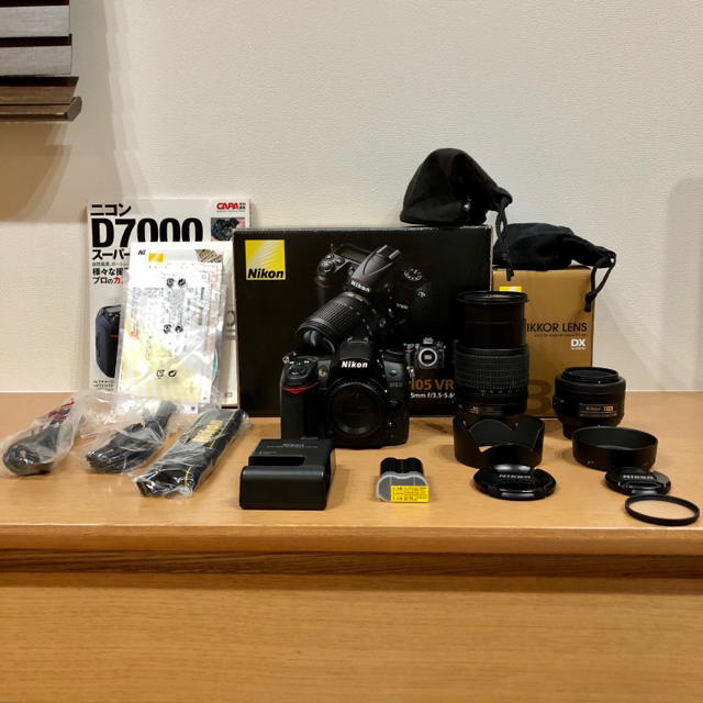 ニコンD7000  ボディ 標準レンズ 単焦点レンズ セット スマホ/家電/カメラのカメラ(デジタル一眼)の商品写真
