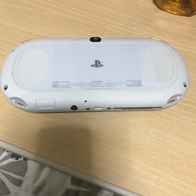 PlayStation®Vita（PCH-2000シリーズ） Wi-Fiモデル… 1