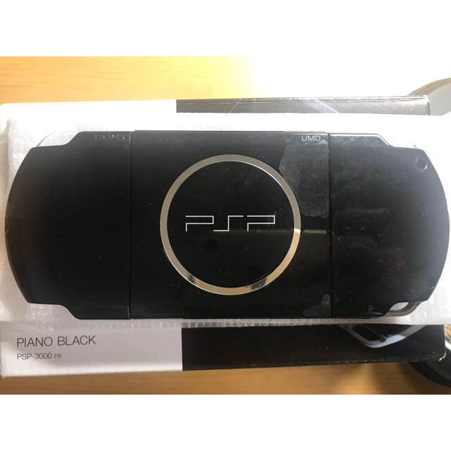 PlayStation Portable(プレイステーションポータブル)のPSP 専用 エンタメ/ホビーのゲームソフト/ゲーム機本体(携帯用ゲーム機本体)の商品写真