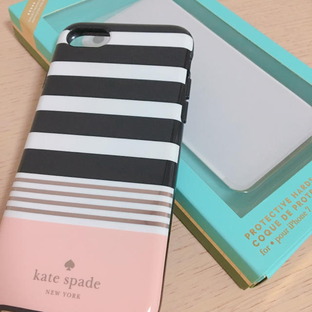 kate spade new york(ケイトスペードニューヨーク)のKATE SPADE（ケイトスペード ）iPhoneケース  スマホ/家電/カメラのスマホアクセサリー(iPhoneケース)の商品写真