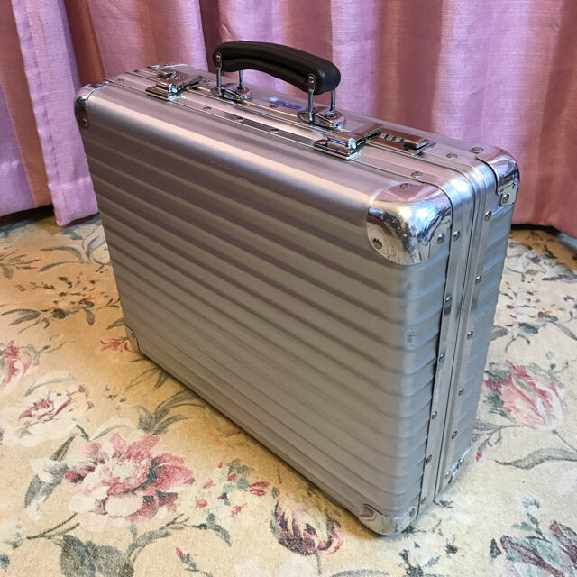 RIMOWA - RIMOWA リモワ クラシック フライト アタッシュケース 中古の ...