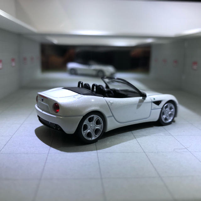 Alfa Romeo(アルファロメオ)の京商1/64 AlfaRomeo 8C Spider エンタメ/ホビーのおもちゃ/ぬいぐるみ(ミニカー)の商品写真