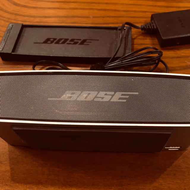 BOSE(ボーズ)のBOSE  サウンドリンクミニ  sound Link Mini スマホ/家電/カメラのオーディオ機器(スピーカー)の商品写真