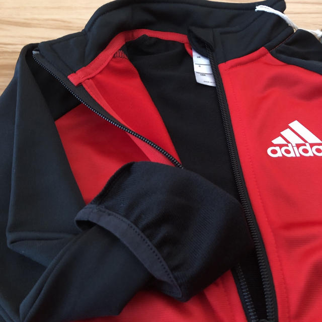 adidas(アディダス)のadidas アディダス★ジャージ上下 セットアップ 140 赤 レッド キッズ/ベビー/マタニティのキッズ服男の子用(90cm~)(その他)の商品写真