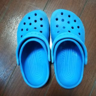 クロックス(crocs)の【Aoi))様専用】クロックス　17～18㎝　10 11(サンダル)