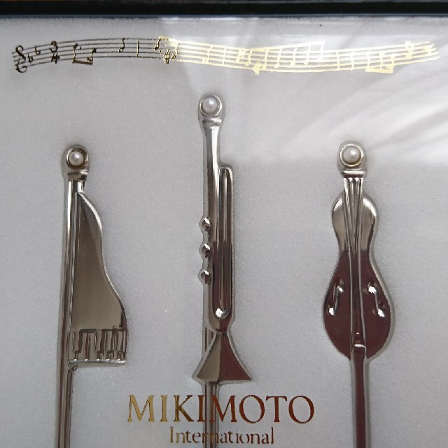 MIKIMOTO(ミキモト)のMIKIMOTOフォークセット インテリア/住まい/日用品のキッチン/食器(カトラリー/箸)の商品写真