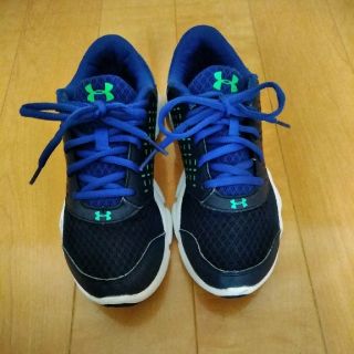 アンダーアーマー(UNDER ARMOUR)の男の子スニーカー23センチ(スニーカー)