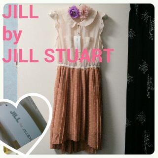 ジルスチュアート(JILLSTUART)のJILL♥ドットプリーツワンピ♥新品(ひざ丈ワンピース)