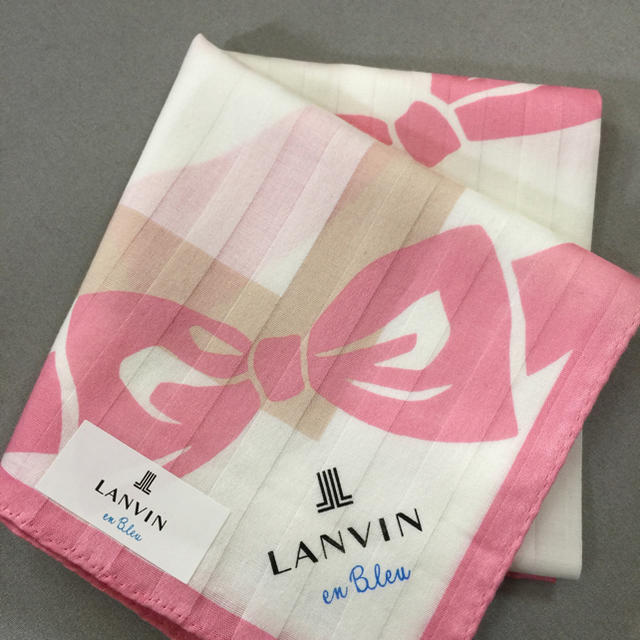 LANVIN en Bleu(ランバンオンブルー)のランバンオンブルーハンカチ新品未使用シール付き レディースのファッション小物(ハンカチ)の商品写真