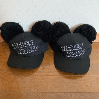 ディズニー(Disney)のディズニー ミッキー ポンポンキャップ 黒 ２個セット【新品・未使用】(キャップ)