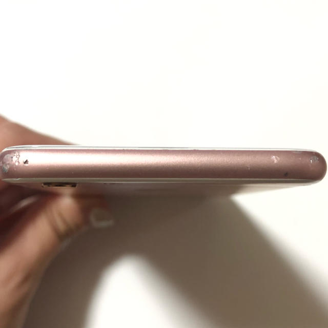 Apple(アップル)のiPhone 6s Rose Gold 128 GB SIMフリー スマホ/家電/カメラのスマートフォン/携帯電話(スマートフォン本体)の商品写真