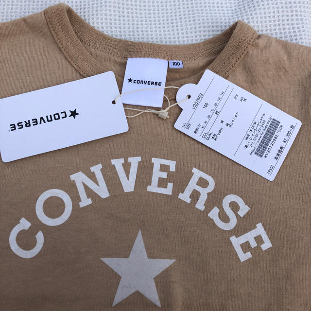CONVERSE(コンバース)の(新作)100センチ コンバース Tシャツ キッズ/ベビー/マタニティのキッズ服女の子用(90cm~)(Tシャツ/カットソー)の商品写真