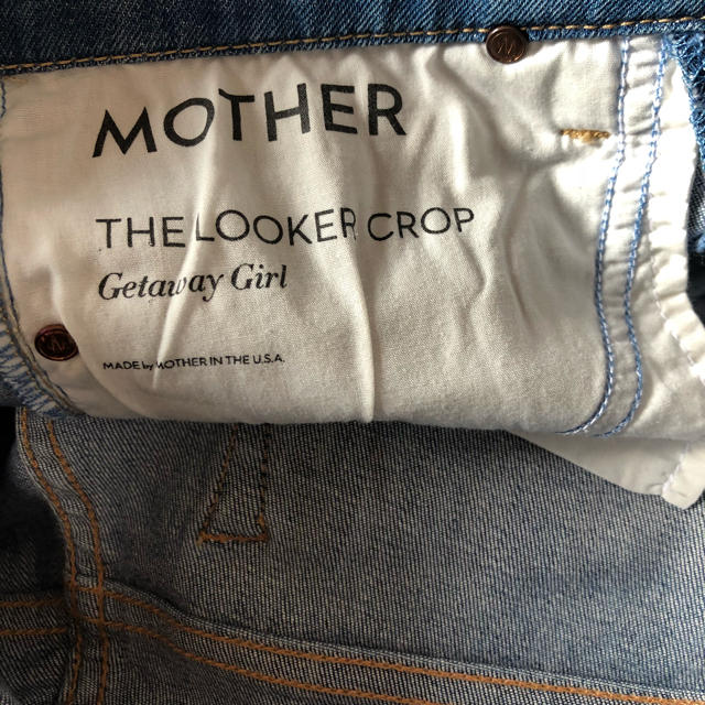 mother(マザー)のMOTHER / アンクルスキニーデニム / LOOKER CROP レディースのパンツ(デニム/ジーンズ)の商品写真