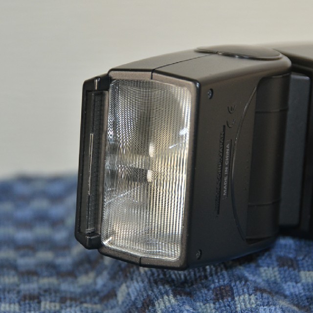 Nikon(ニコン)のニコン スピードライト SB-600 スマホ/家電/カメラのカメラ(ストロボ/照明)の商品写真