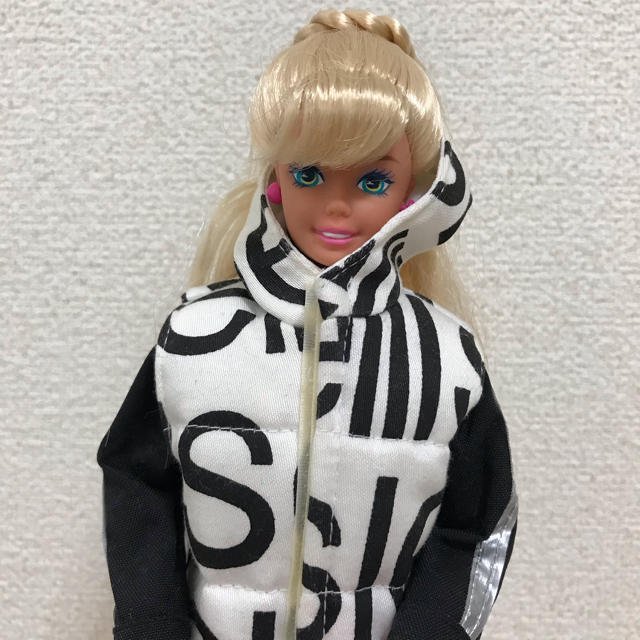 Barbie(バービー)のBarbie ビンテージ バービー 可動式 ヴィンテージ バービー人形 アメトイ キッズ/ベビー/マタニティのおもちゃ(ぬいぐるみ/人形)の商品写真