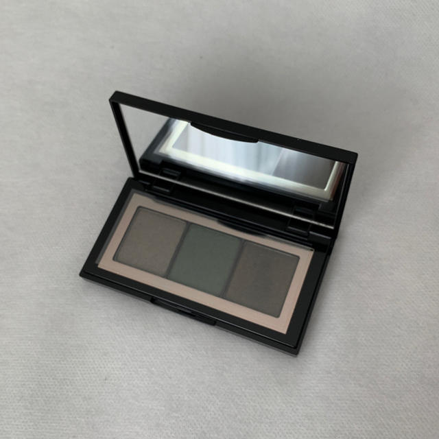 BOBBI BROWN アイシャドウ