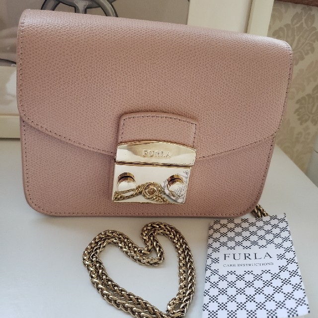 新品★【FURLA】定価54,000円★メトロポリス ピンク柄