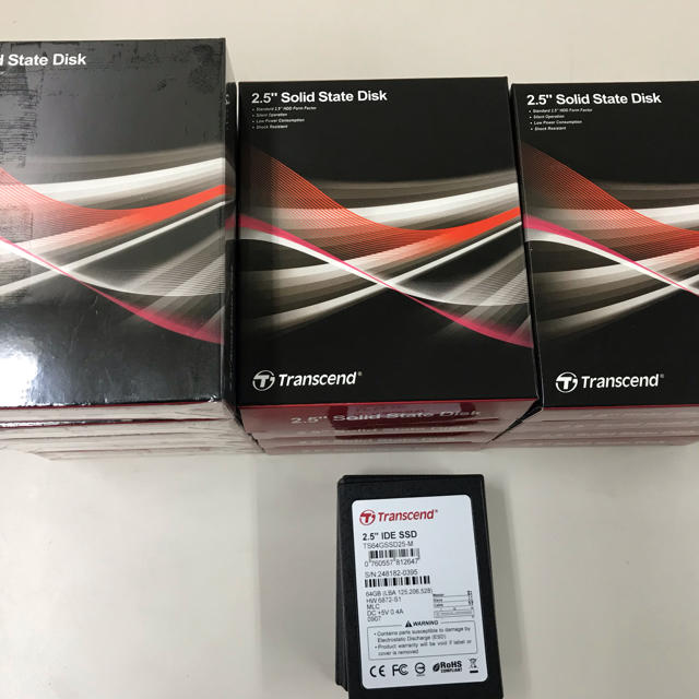 Transcend(トランセンド)の2.5inch IDE SSD MLC 64GB TS64GSSD25-M スマホ/家電/カメラのPC/タブレット(PCパーツ)の商品写真