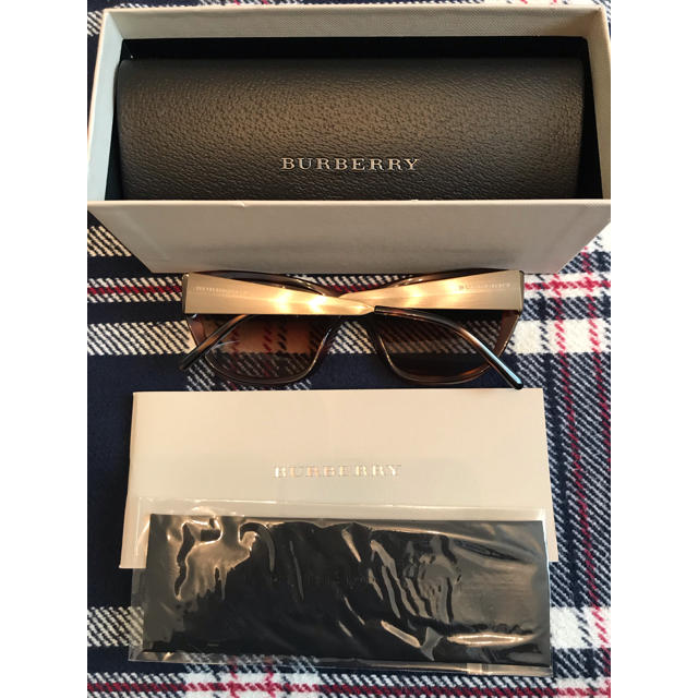 BURBERRY(バーバリー)のBURBERRY レディースのファッション小物(サングラス/メガネ)の商品写真