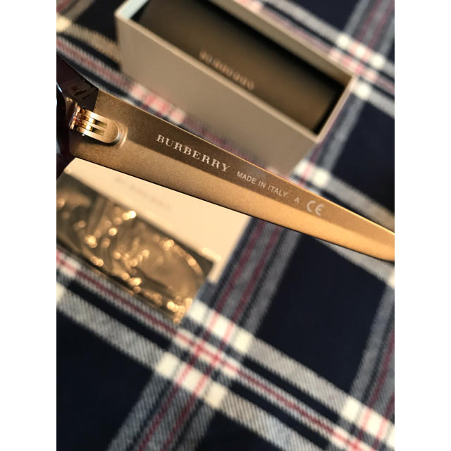 BURBERRY(バーバリー)のBURBERRY レディースのファッション小物(サングラス/メガネ)の商品写真