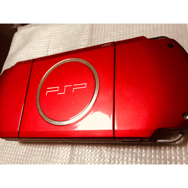 PlayStation Portable(プレイステーションポータブル)のパンダ様専用 PSP 3000 本体 ソフトset エンタメ/ホビーのゲームソフト/ゲーム機本体(携帯用ゲーム機本体)の商品写真