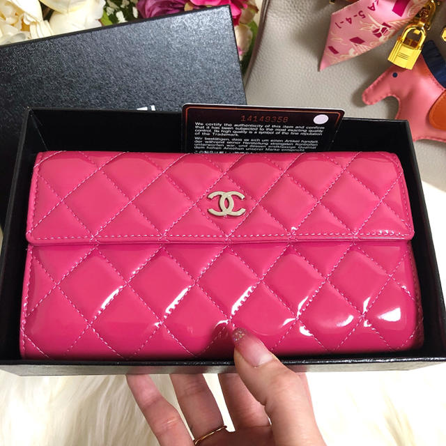 財布❤️未使用❤️CHANEL シャネル エナメル マトラッセ 長財布 ピンク