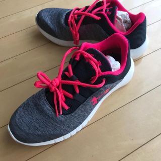 アンダーアーマー(UNDER ARMOUR)のアンダーアーマー スニーカー(スニーカー)