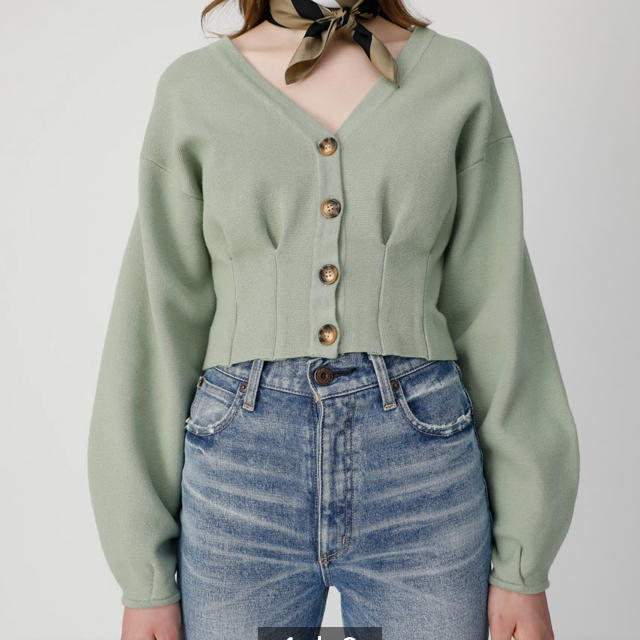 moussy(マウジー)の今季新作♡MOUSSY V NECK SHORT カーディガン♡新品タグ付き レディースのトップス(カーディガン)の商品写真