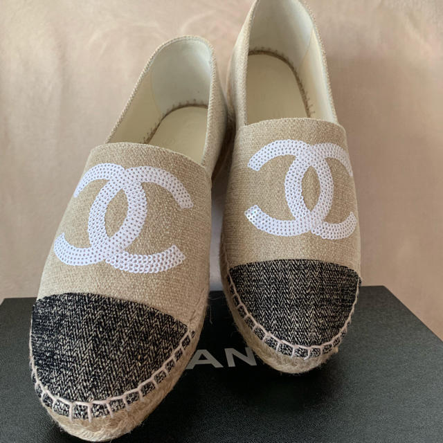 CHANEL(シャネル)のCHANEL☆slip-on レディースの靴/シューズ(スリッポン/モカシン)の商品写真