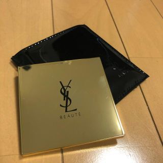 イヴサンローランボーテ(Yves Saint Laurent Beaute)のYSL(イブサンローラン)ノベルティ ミラー(ミラー)