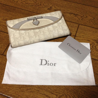 ディオール(Dior)の♡Kitty Yiqiさま専用♡(財布)