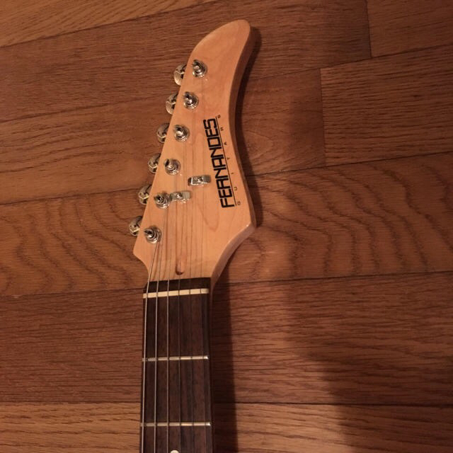 Fernandes フェルナンデス エレキギター Fernandes ストラトキャスター Ssh 赤の通販 By W S Shop フェルナンデスならラクマ Fernandes フェルナンデス エレキギター Fernandes ストラトキャスター Ssh 赤の通販 By W S Shop フェルナンデスならラクマ