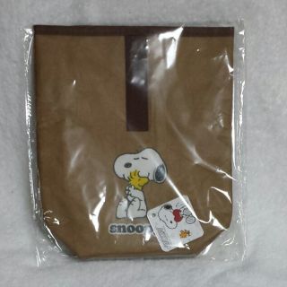 スヌーピー(SNOOPY)の【新品・未開封】スヌーピーぐるっと巻ける保冷温ランチバッグ(弁当用品)