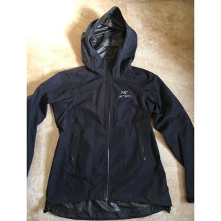 アークテリクス(ARC'TERYX)のアークテリクス ARC'TERYX/ゴアテックス ジャケット Mサイズ ブラック(ナイロンジャケット)