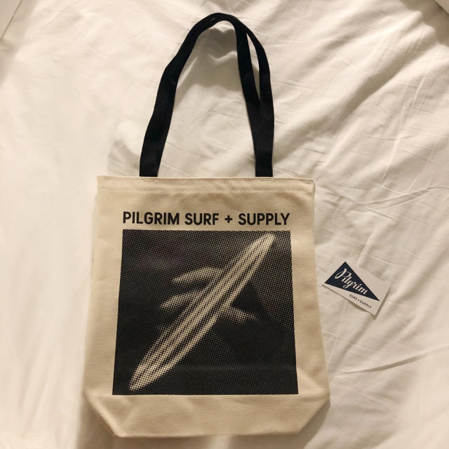 BEAMS(ビームス)の日本未入荷 ピルグリム Pilgrim Surf 新品未使用 NY トートバック メンズのバッグ(トートバッグ)の商品写真