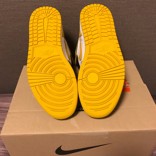 NIKE エアジョーダン1 yellow ochre 2