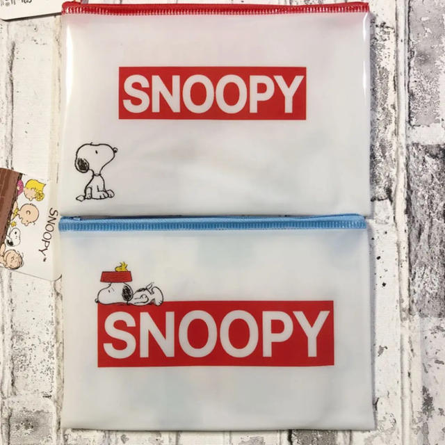 SNOOPY(スヌーピー)のスヌーピー  ポーチ  2個セット レディースのファッション小物(ポーチ)の商品写真