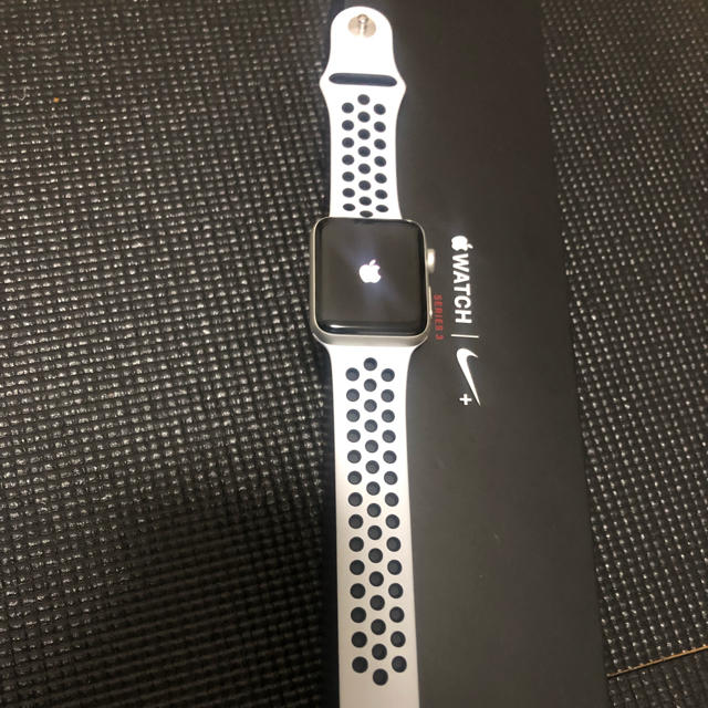 Apple Watch(アップルウォッチ)のApple Watch Series 3 液晶傷アリ メンズの時計(腕時計(デジタル))の商品写真