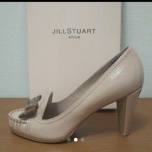 JILLSTUART(ジルスチュアート)のJILLSTUART リボンパンプス レディースの靴/シューズ(ハイヒール/パンプス)の商品写真