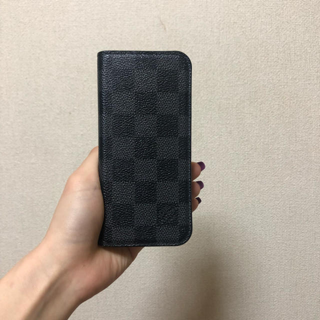 LOUIS VUITTON - LOUIS VUITTON iPhoneカバーの通販 by moon shop ｜ルイヴィトンならラクマ