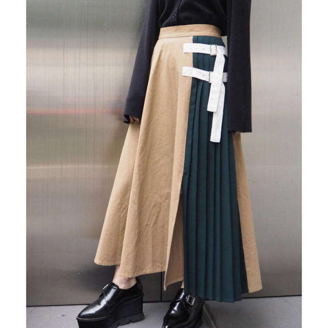 MURUA(ムルーア)のMURUA スカート レディースのスカート(ひざ丈スカート)の商品写真